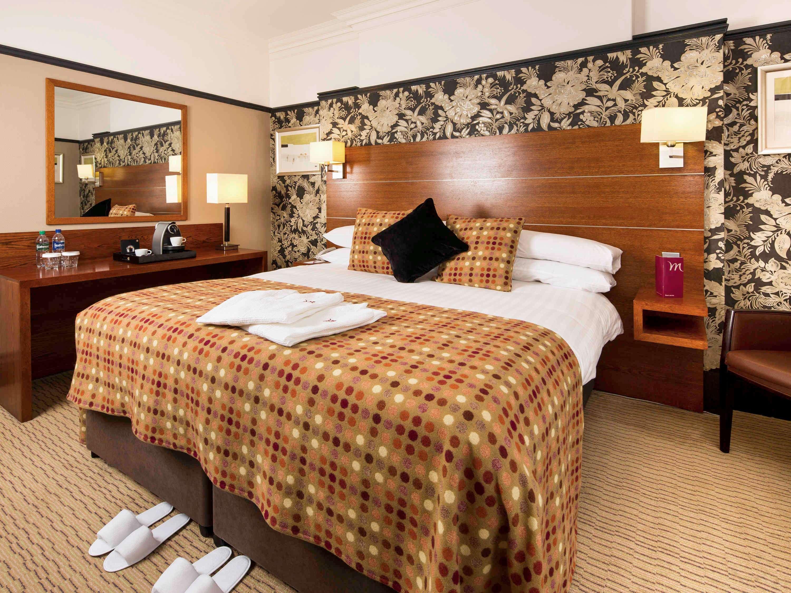 Mercure York Fairfield Manor Hotel Екстериор снимка