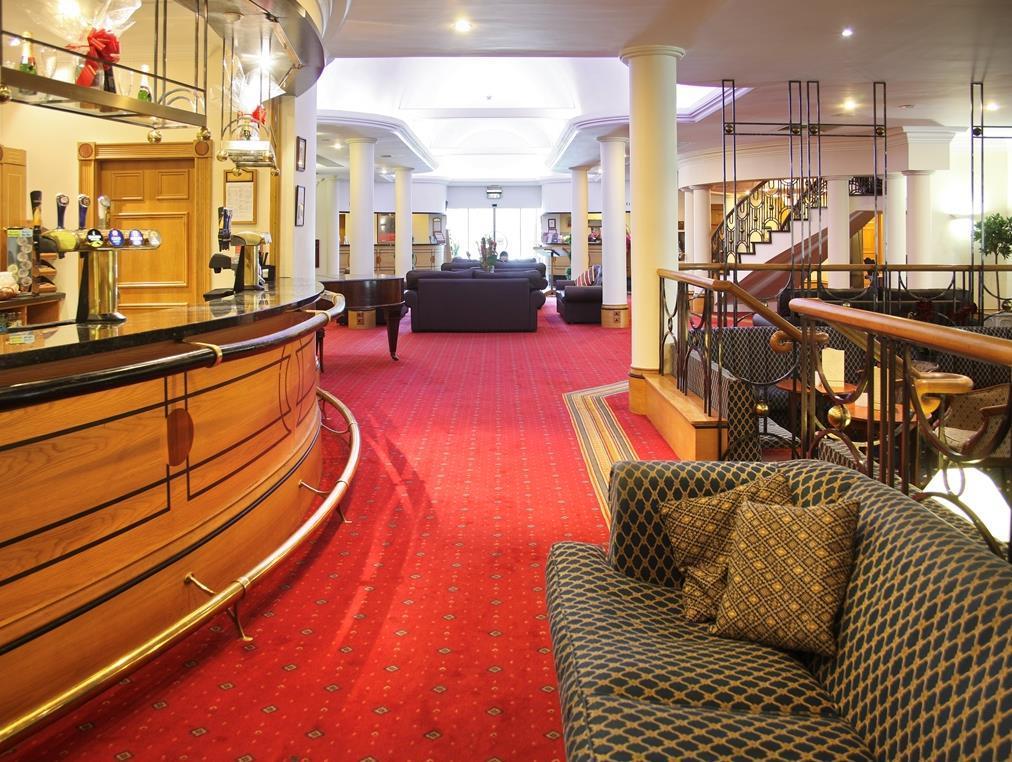 Mercure York Fairfield Manor Hotel Екстериор снимка
