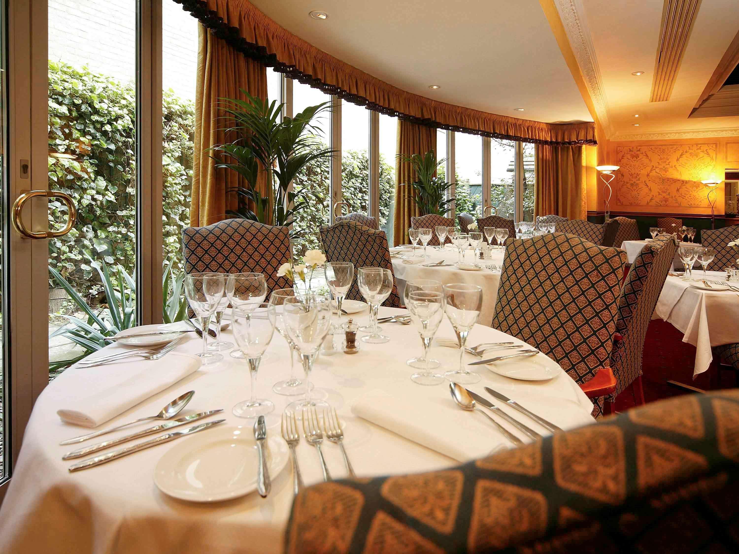 Mercure York Fairfield Manor Hotel Екстериор снимка