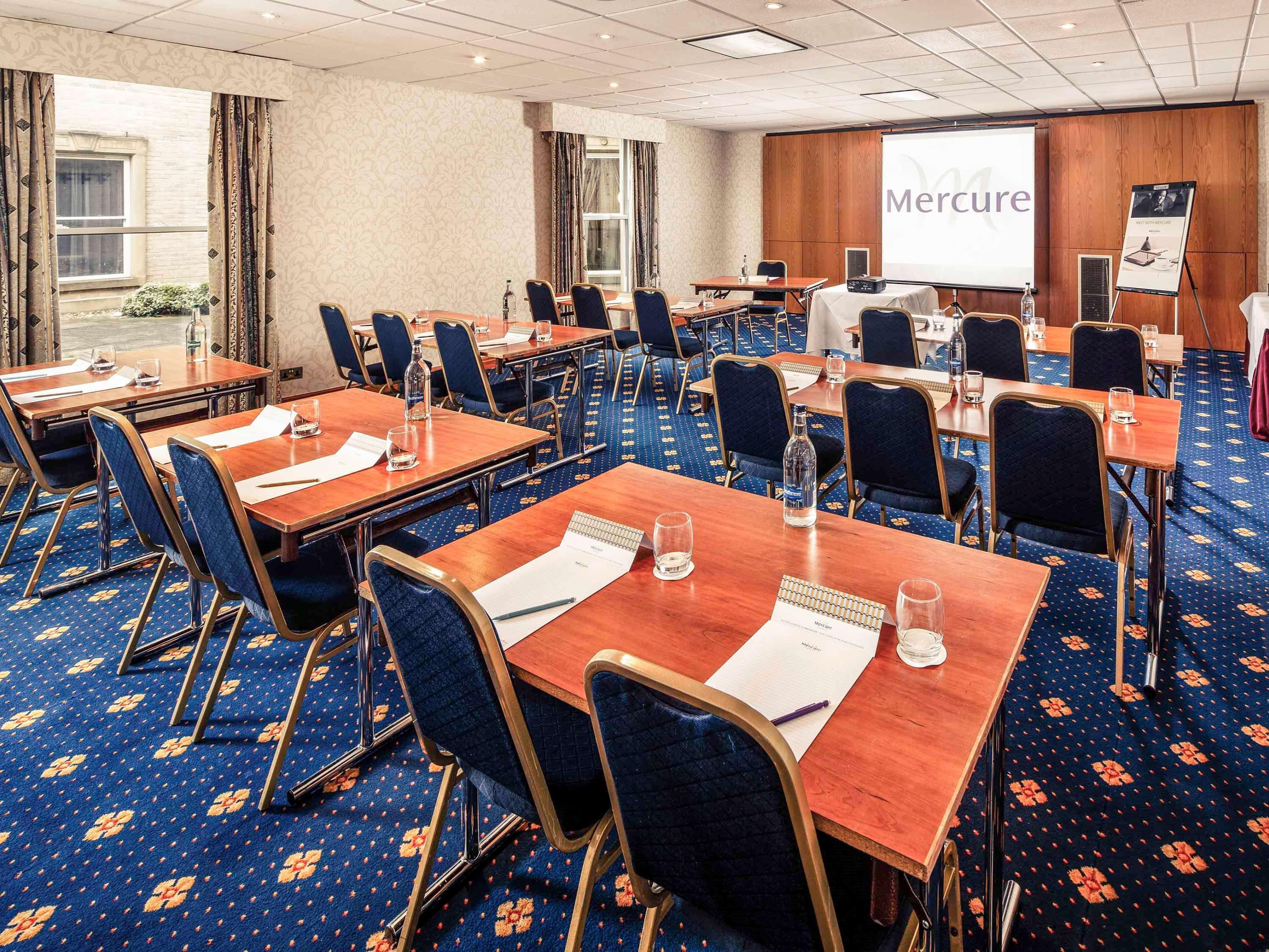 Mercure York Fairfield Manor Hotel Екстериор снимка
