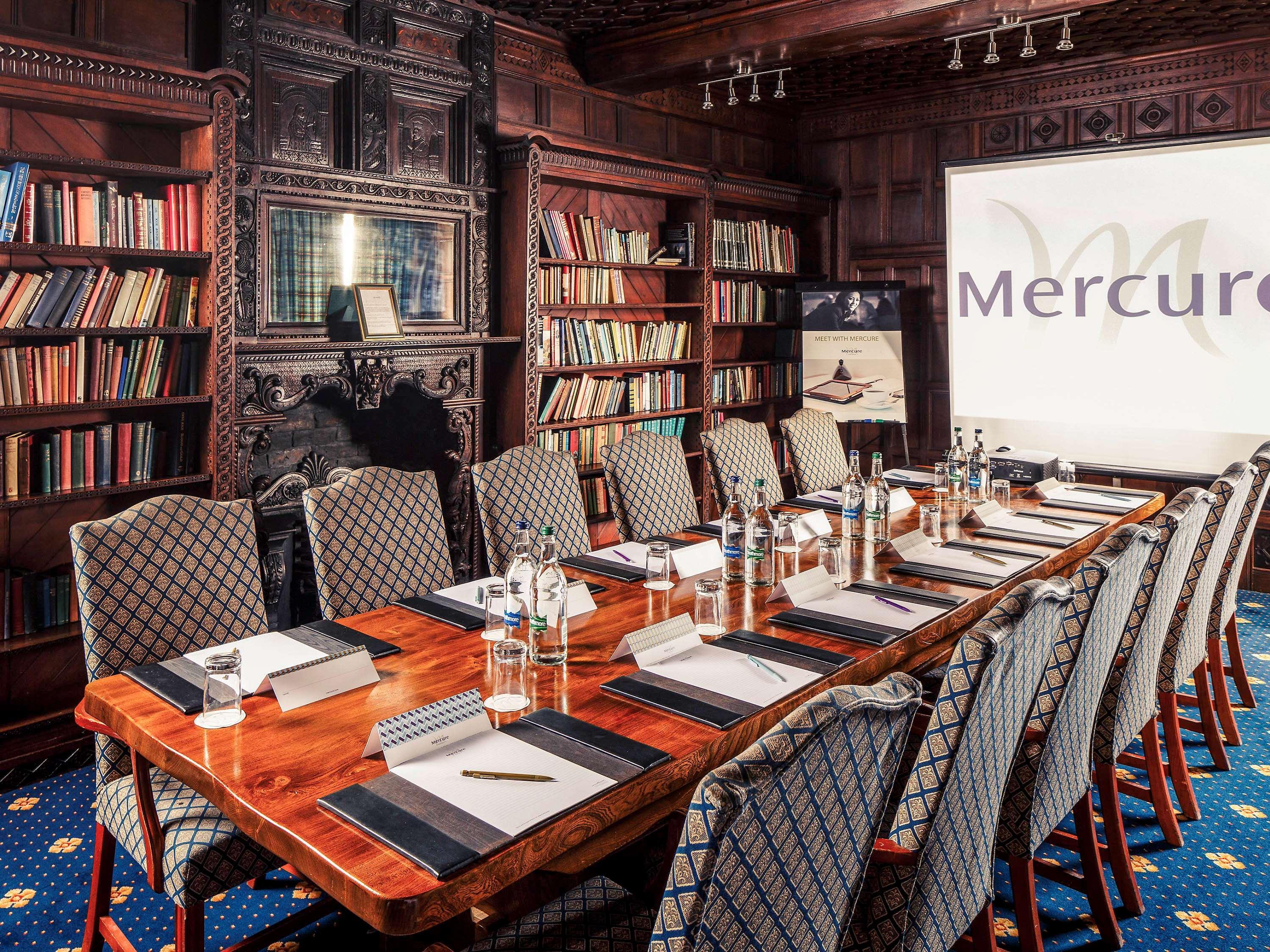 Mercure York Fairfield Manor Hotel Екстериор снимка