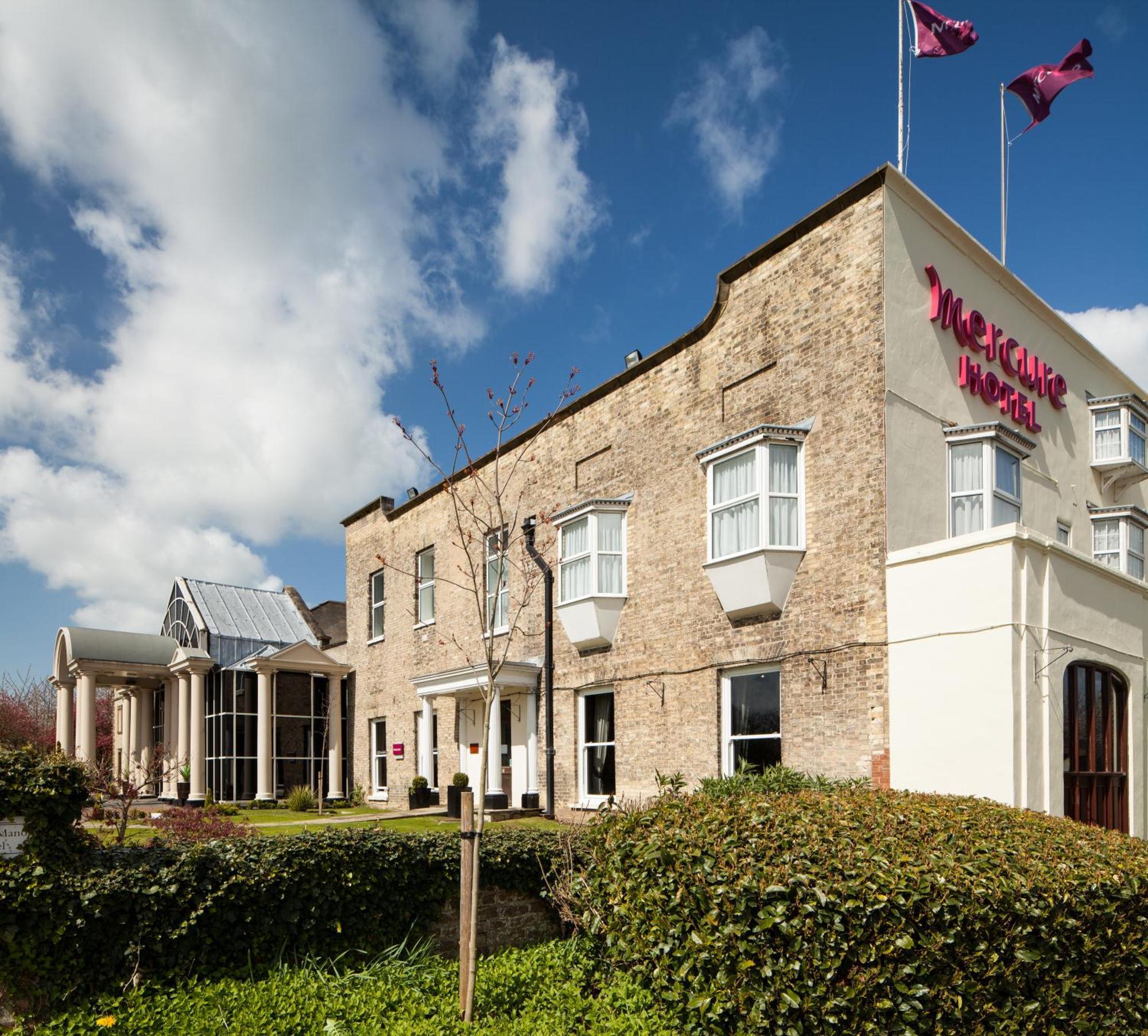 Mercure York Fairfield Manor Hotel Екстериор снимка
