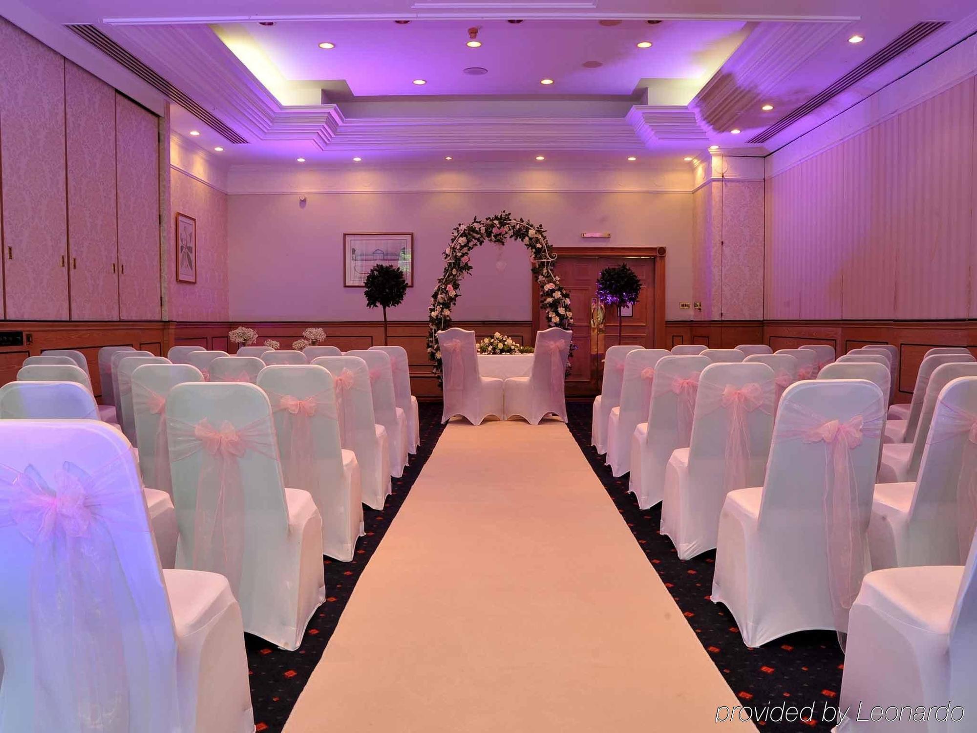 Mercure York Fairfield Manor Hotel Екстериор снимка