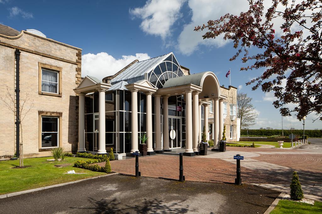 Mercure York Fairfield Manor Hotel Екстериор снимка