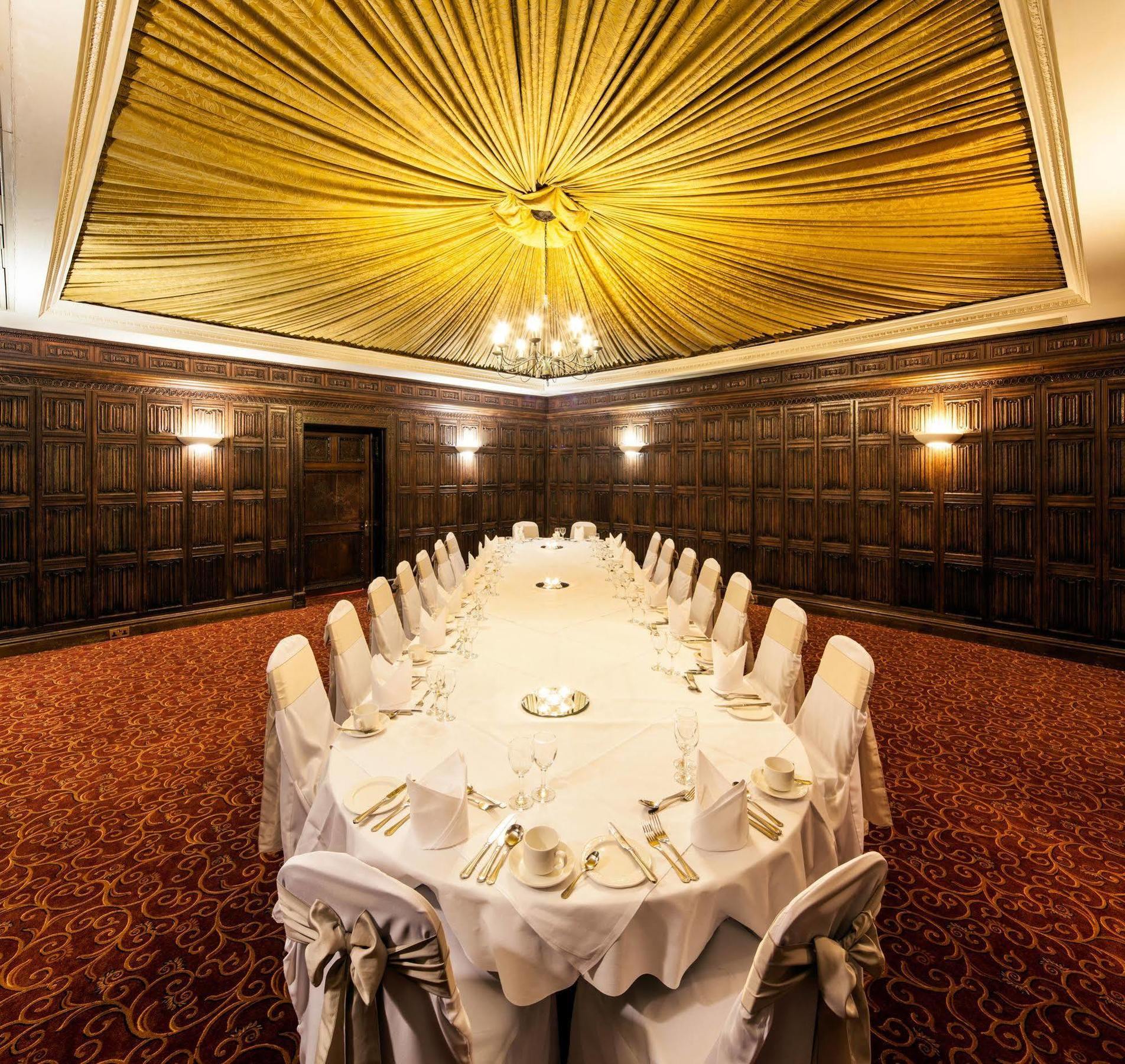 Mercure York Fairfield Manor Hotel Екстериор снимка